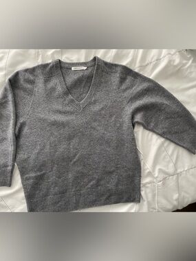 Almina Concept Grey V-Neck Wool Sweater